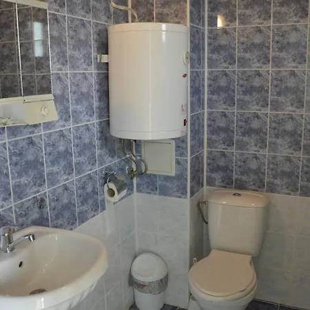 Complex Exotica فندق