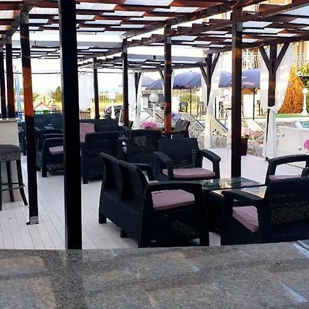 فندق Complex Exotica لوزينيتس